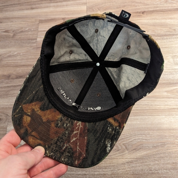 Realtree camo Mossy Oak snapback hat - Picture 3 of 3